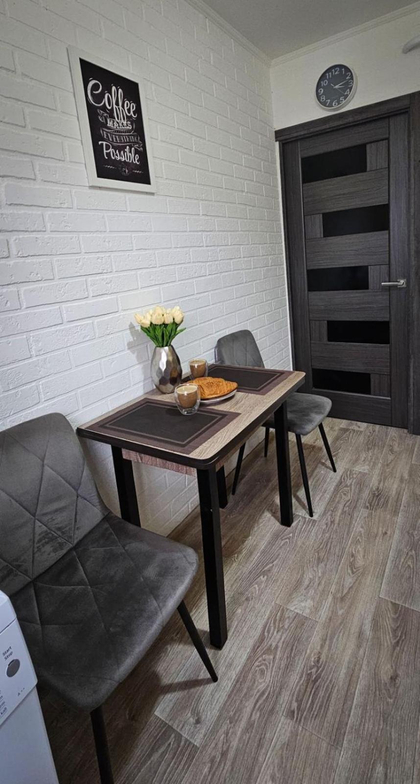 2К Апартаменты В Центре Поселение 24 На 7 Kryvyi Rih Exterior photo